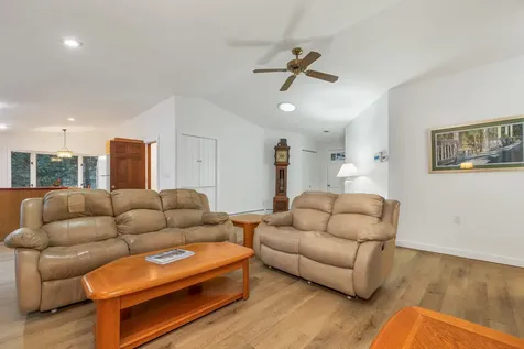 12 Highland Terrace Wolfeboro NH 03894