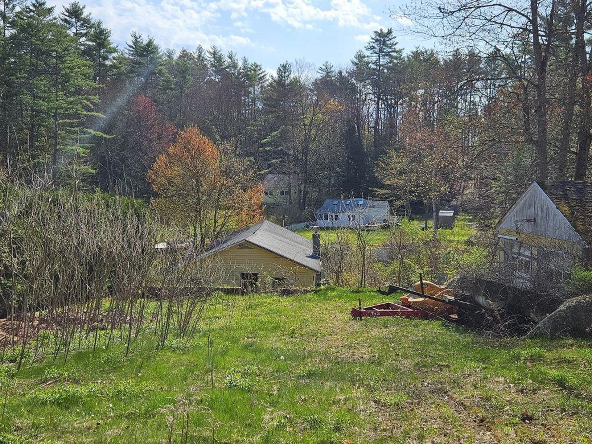 35 West Shore Road Swanzey NH 03446