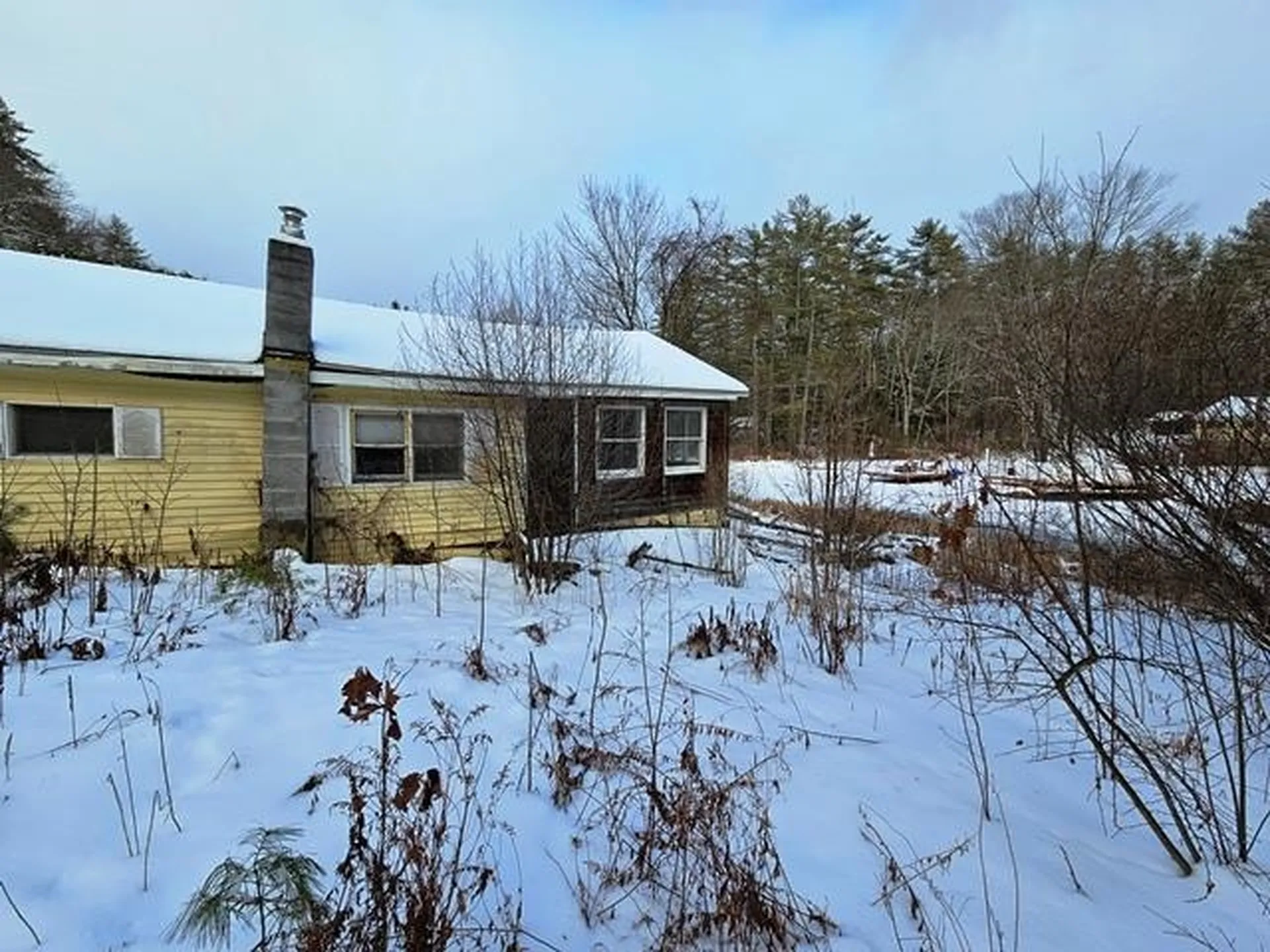 35 West Shore Road Swanzey NH 03446