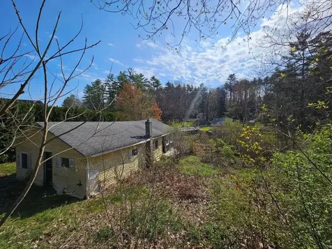 35 West Shore Road Swanzey NH 03446