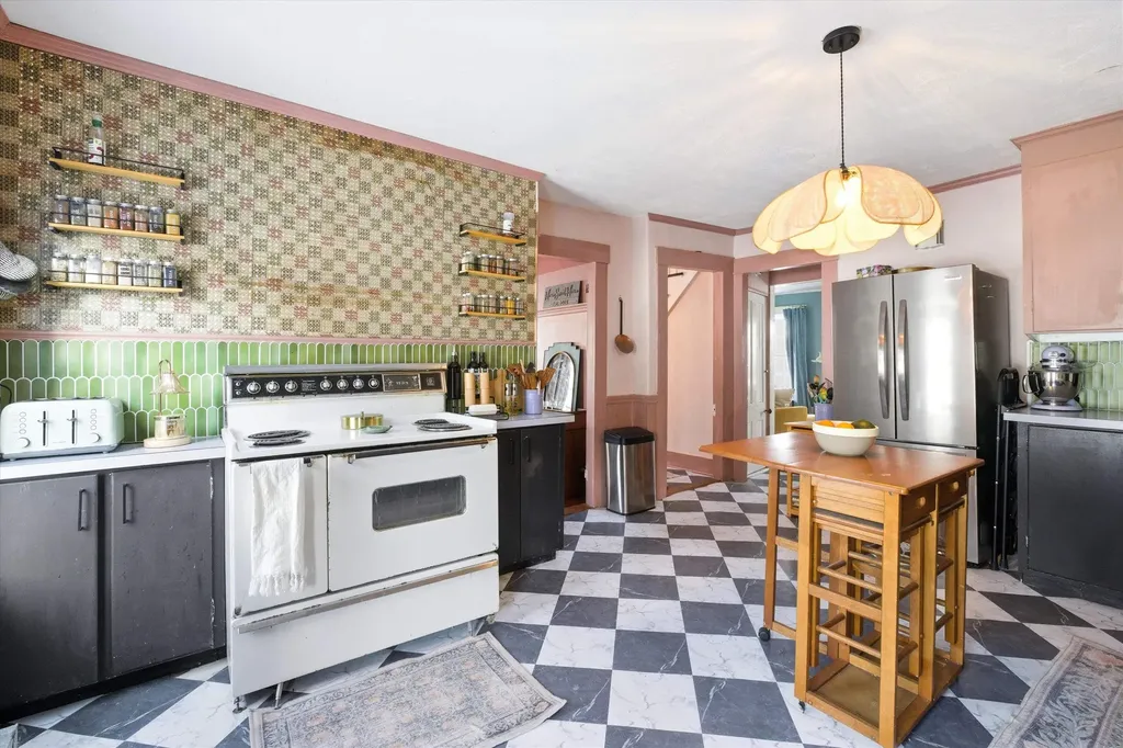 69 Centre Street Concord NH 03301