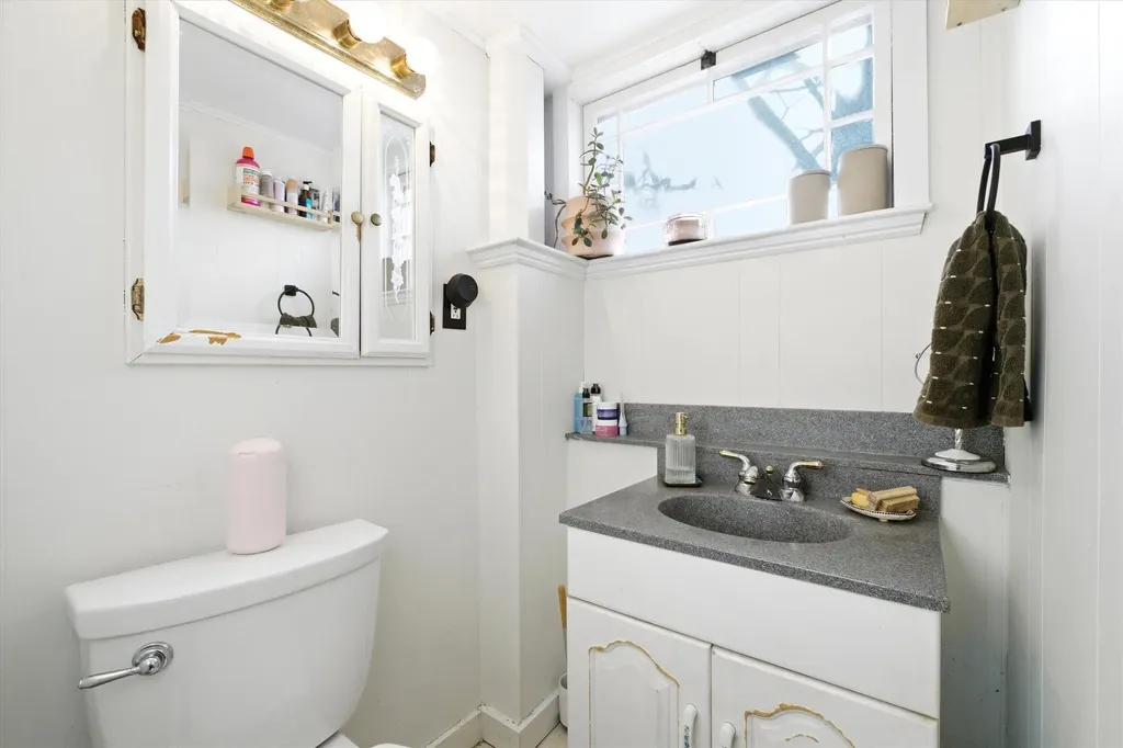 69 Centre Street Concord NH 03301