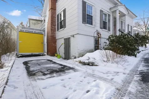 69 Centre Street Concord NH 03301