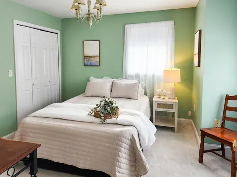 36 Wyman Street Hillsborough NH 03244