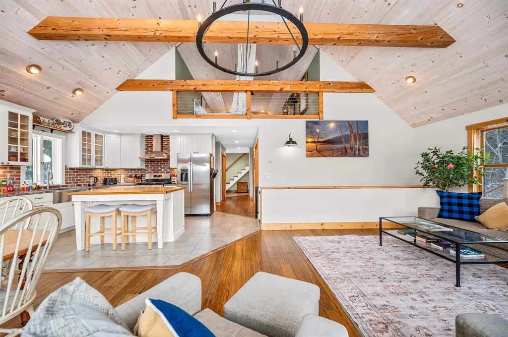 932 Mud City Loop Morristown VT 05661