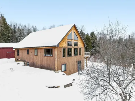 932 Mud City Loop Morristown VT 05661