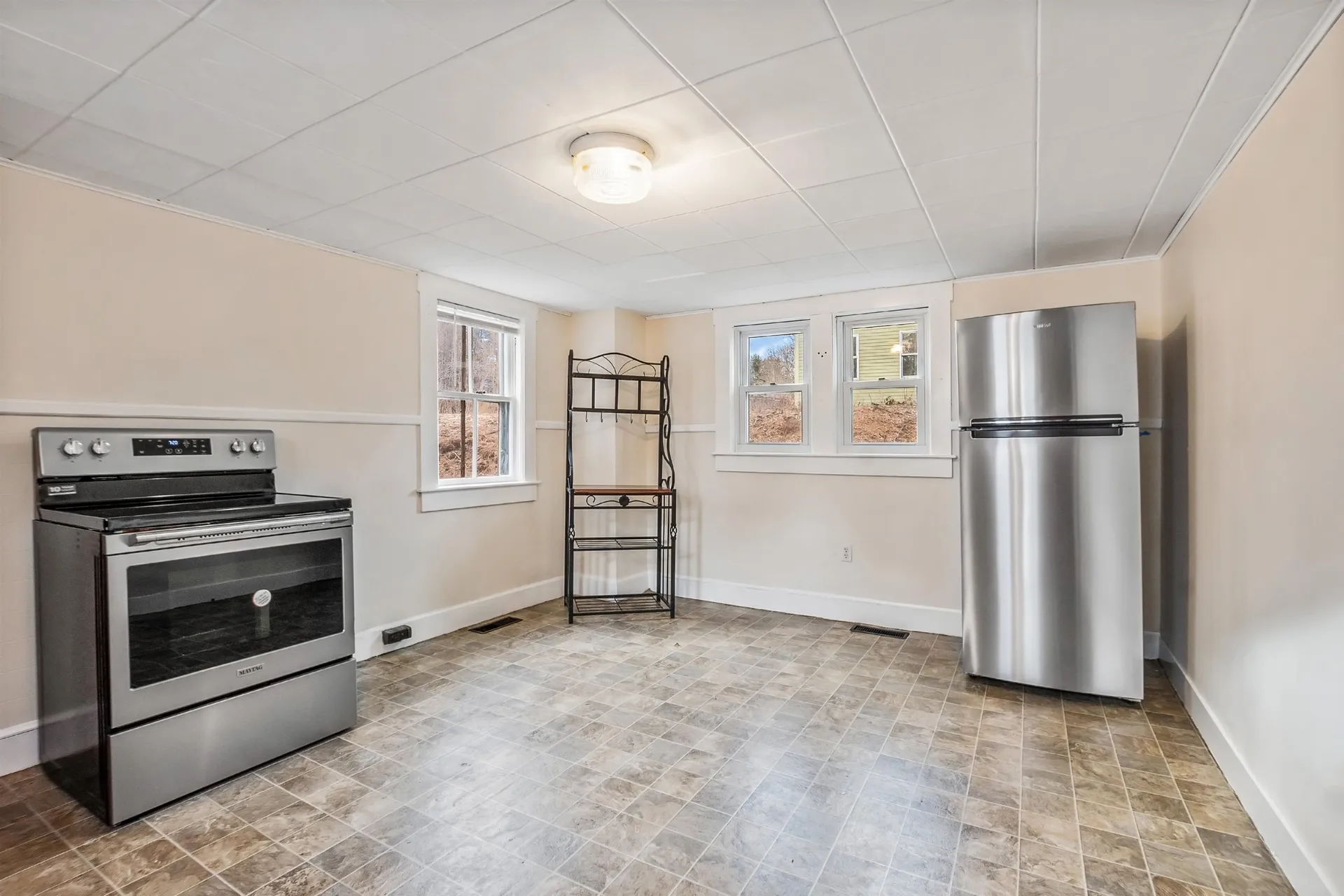 52 Pine Street Alton NH 03809