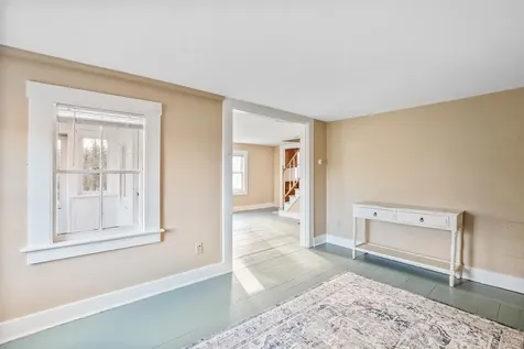 52 Pine Street Alton NH 03809