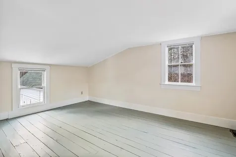 52 Pine Street Alton NH 03809