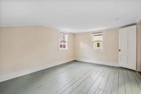 52 Pine Street Alton NH 03809