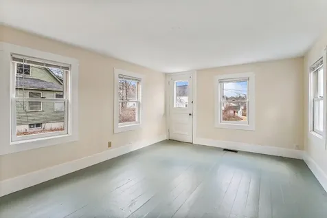 52 Pine Street Alton NH 03809