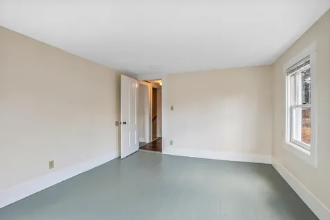 52 Pine Street Alton NH 03809