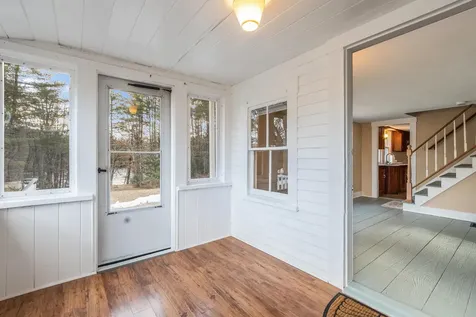 52 Pine Street Alton NH 03809