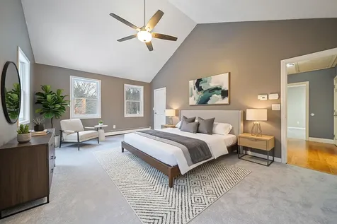 18 Lorri Road Derry NH 03038