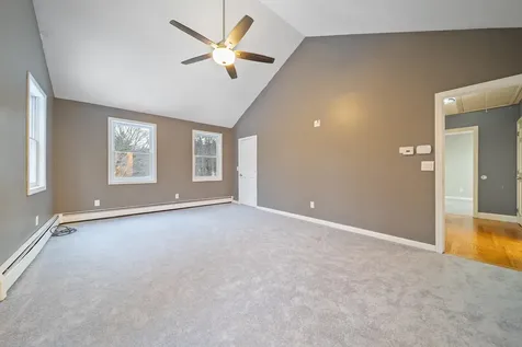 18 Lorri Road Derry NH 03038