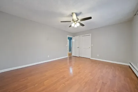 18 Lorri Road Derry NH 03038