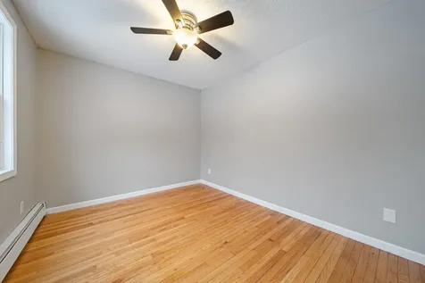 18 Lorri Road Derry NH 03038