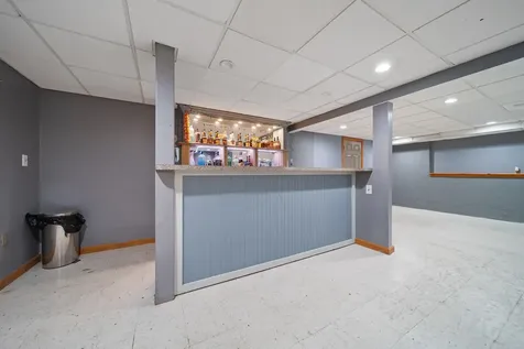 18 Lorri Road Derry NH 03038