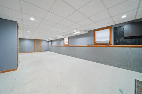 18 Lorri Road Derry NH 03038