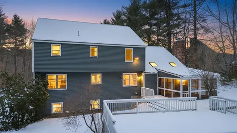 18 Lorri Road Derry NH 03038