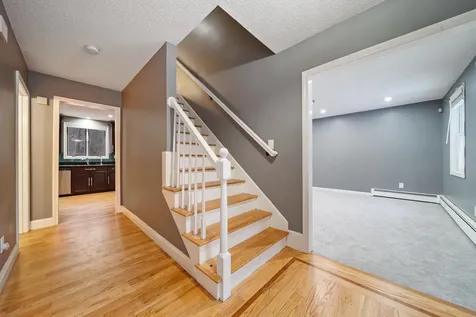 18 Lorri Road Derry NH 03038