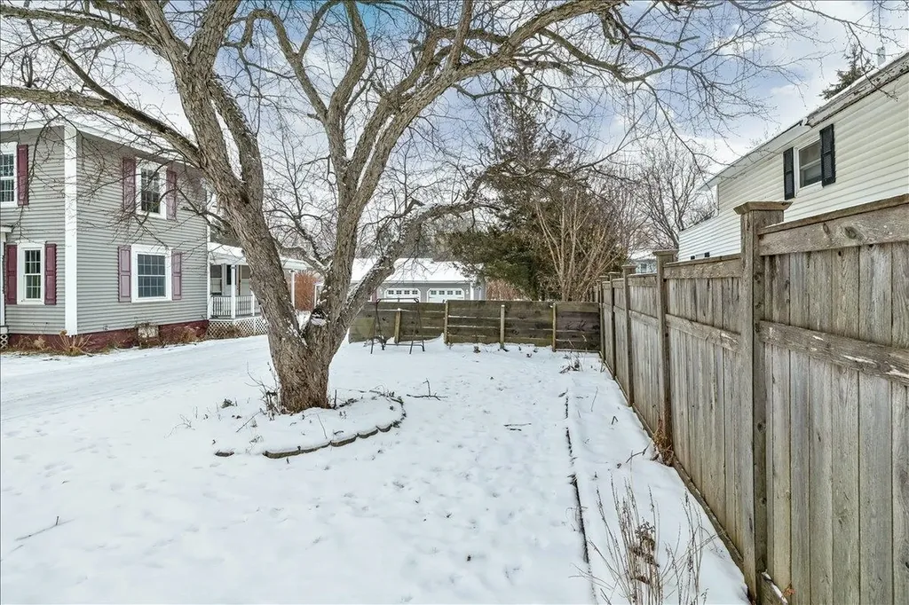 43 North Elm Street St. Albans City VT 05478
