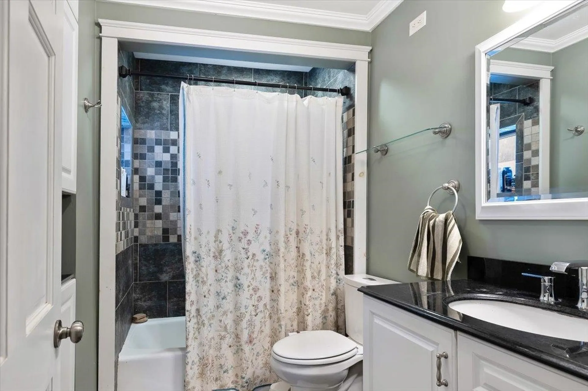 43 North Elm Street St. Albans City VT 05478