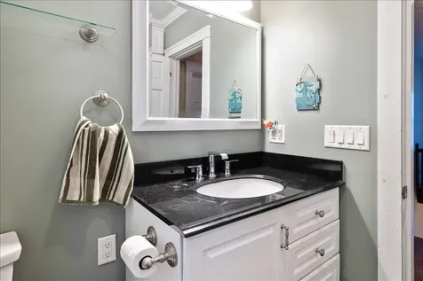 43 North Elm Street St. Albans City VT 05478