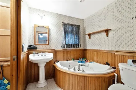 43 North Elm Street St. Albans City VT 05478