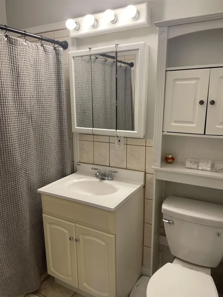 4 Brook Road Salem NH 03079