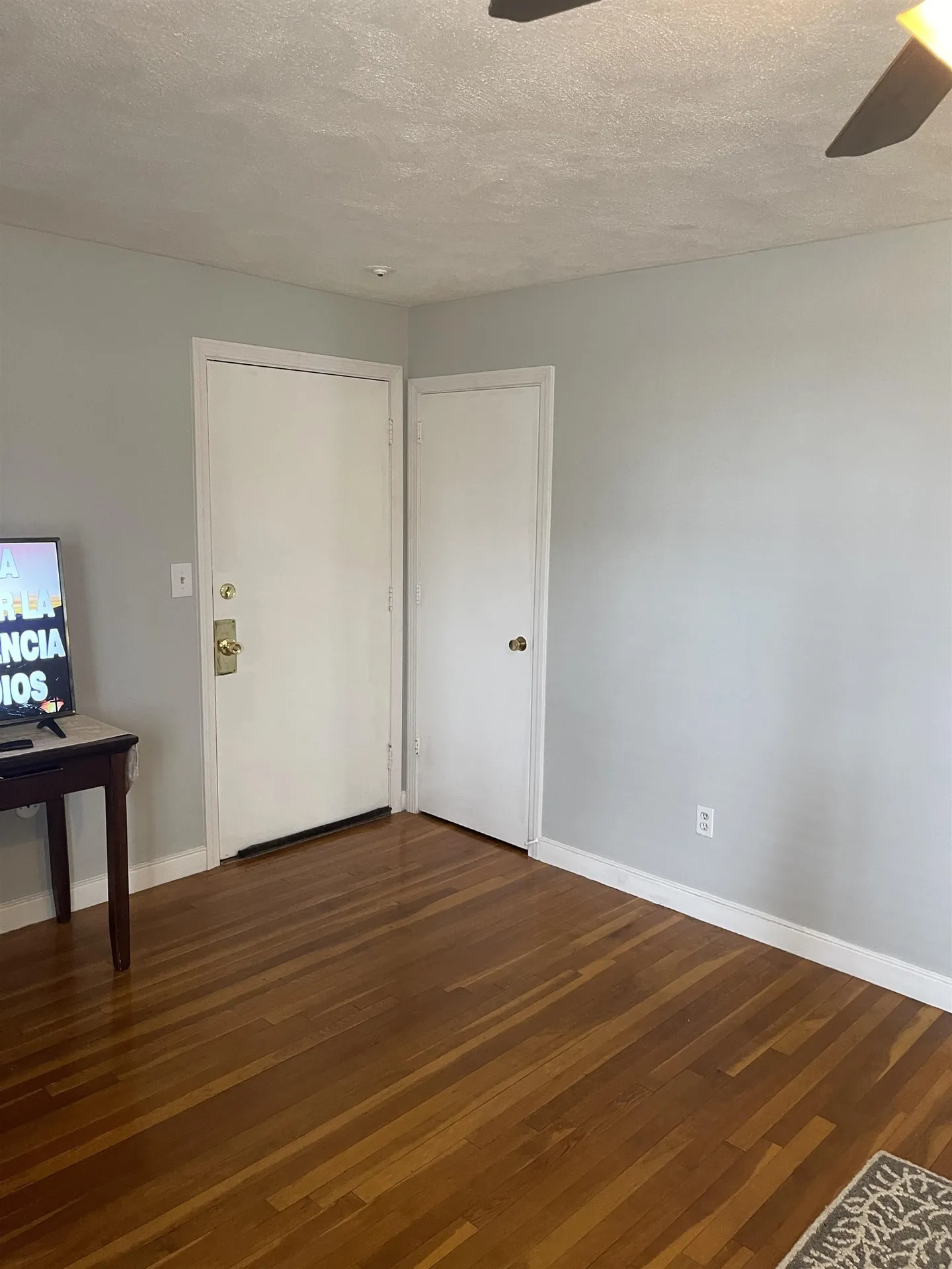 4 Brook Road Salem NH 03079