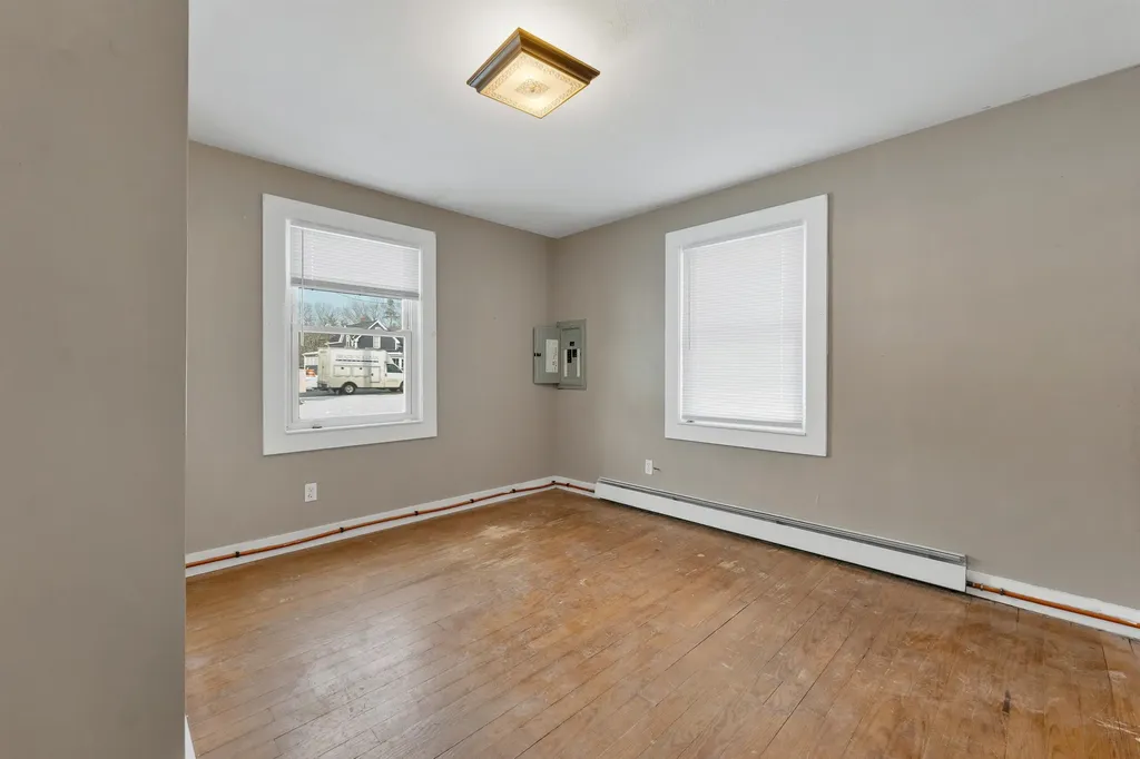 633 Daniel Webster Highway Merrimack NH 03054