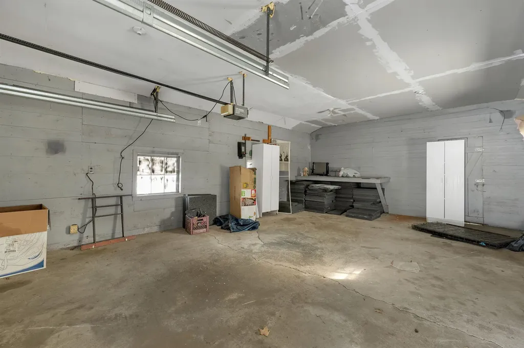 633 Daniel Webster Highway Merrimack NH 03054