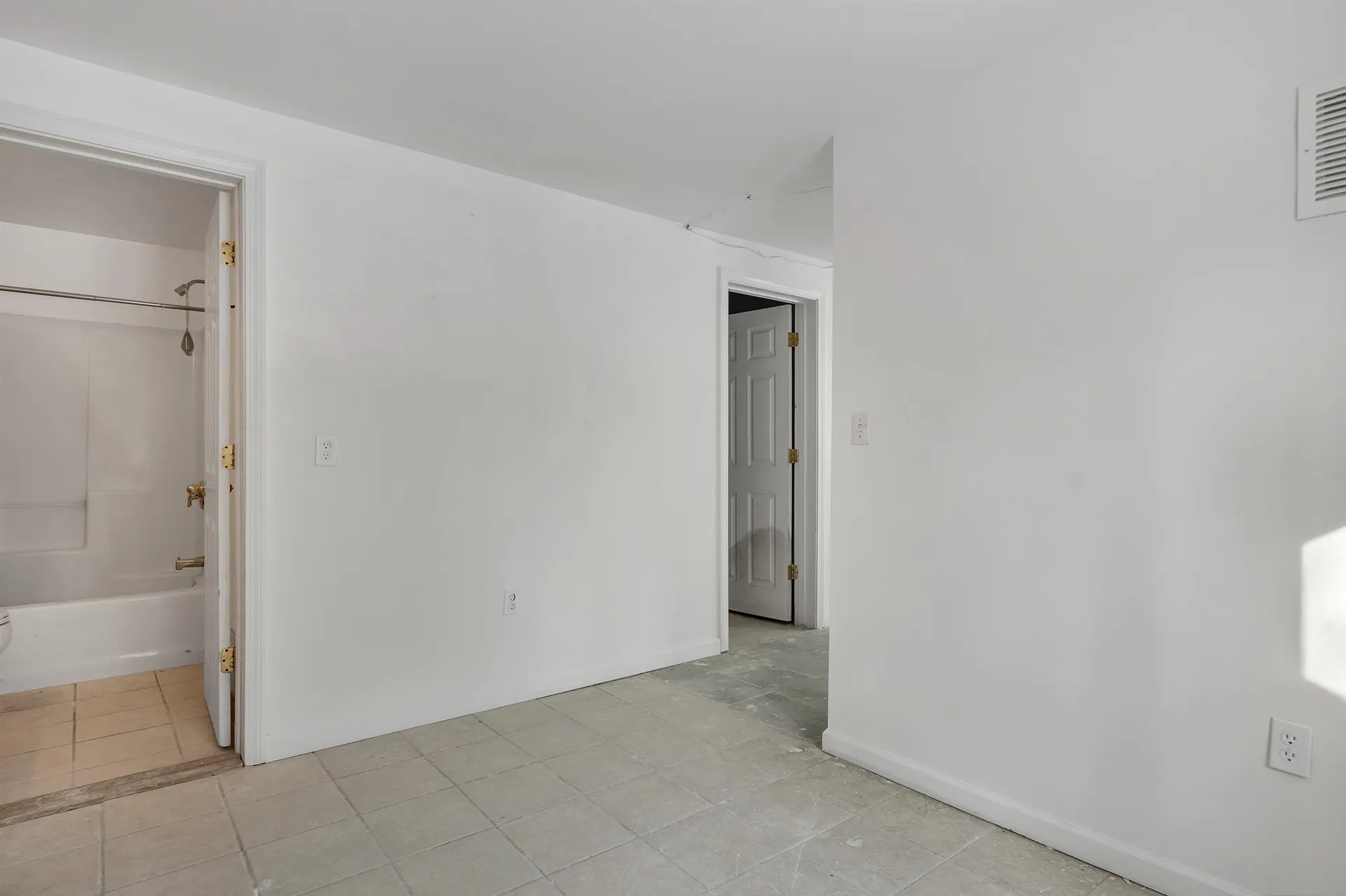 633 Daniel Webster Highway Merrimack NH 03054