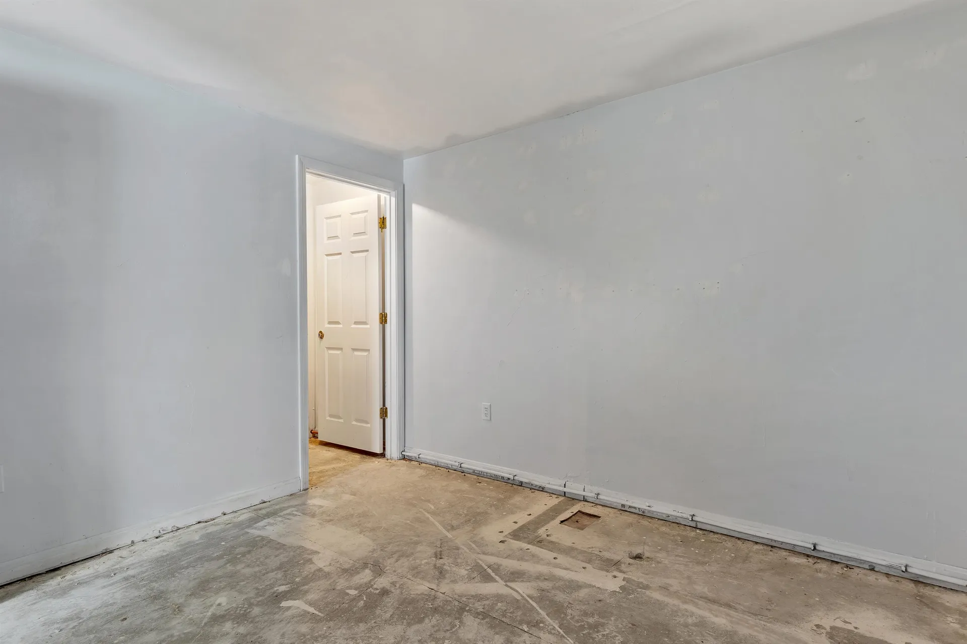 633 Daniel Webster Highway Merrimack NH 03054