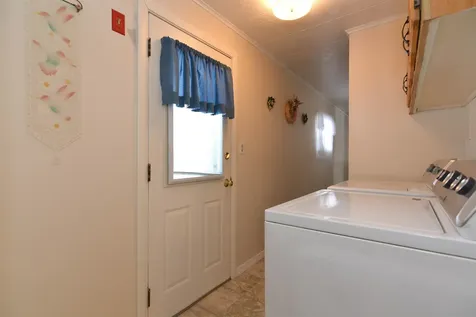 11 Amy Lane Hampstead NH 03841