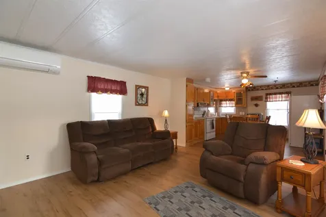 11 Amy Lane Hampstead NH 03841