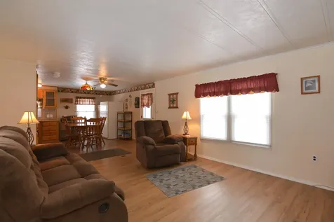 11 Amy Lane Hampstead NH 03841