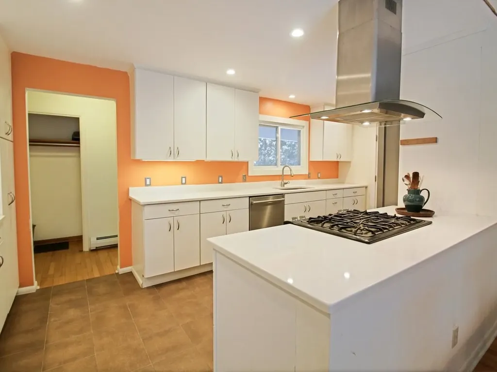 248 Laurel Hill Drive South Burlington VT 05403