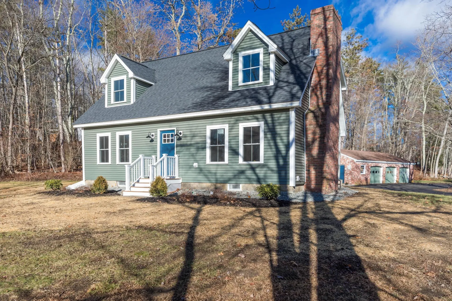 39 Mast Road Lee NH 03861