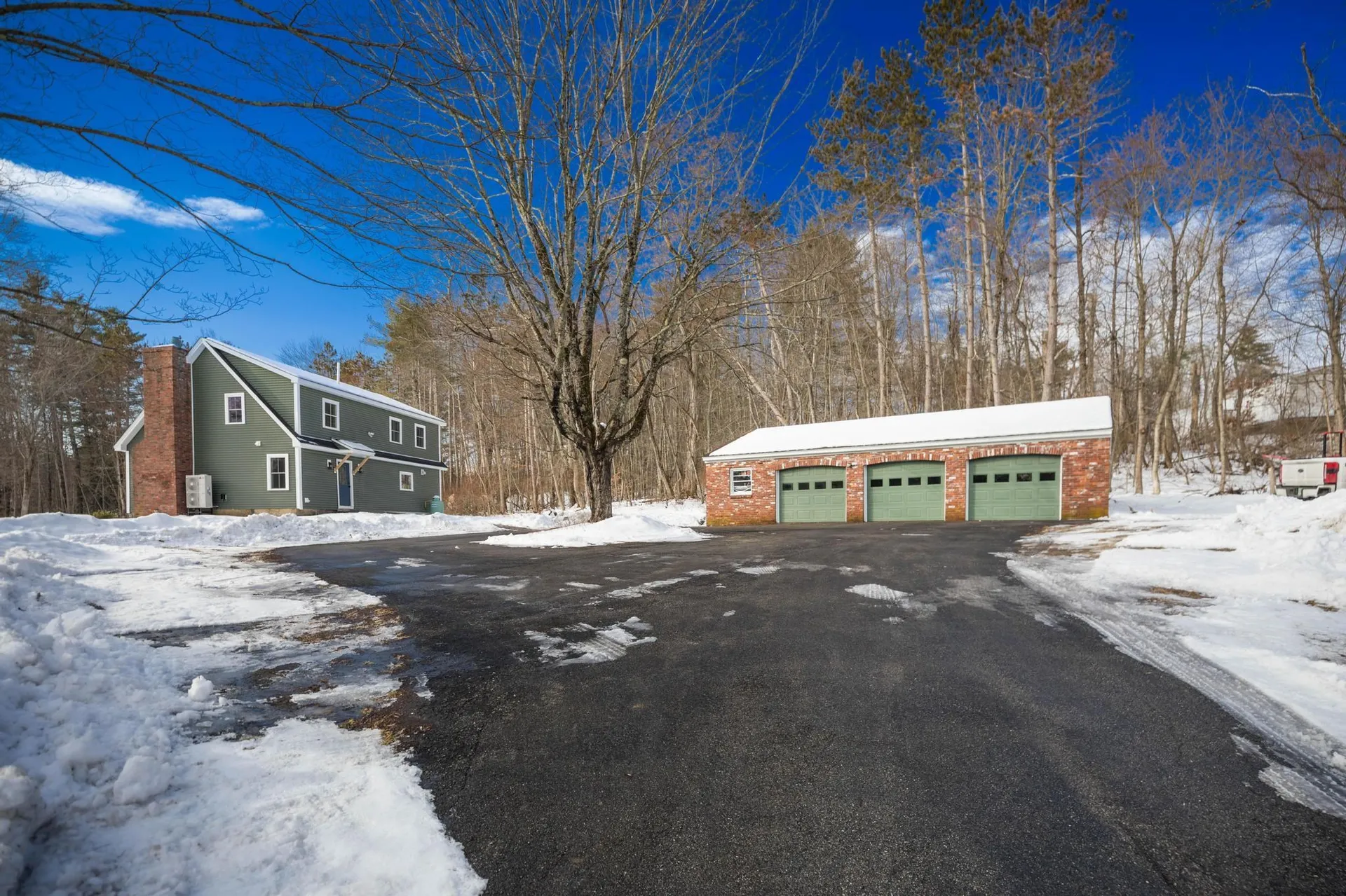 39 Mast Road Lee NH 03861