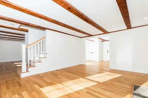 39 Mast Road Lee NH 03861