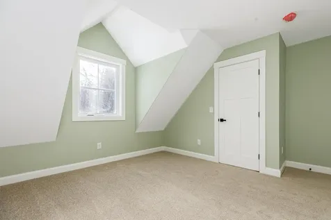 39 Mast Road Lee NH 03861