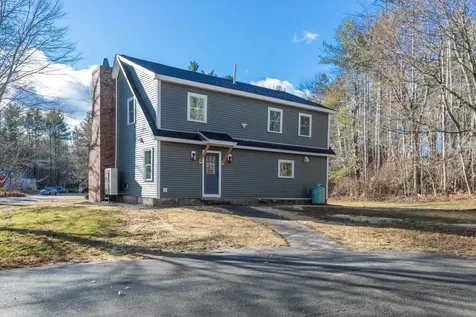 39 Mast Road Lee NH 03861