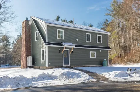 39 Mast Road Lee NH 03861