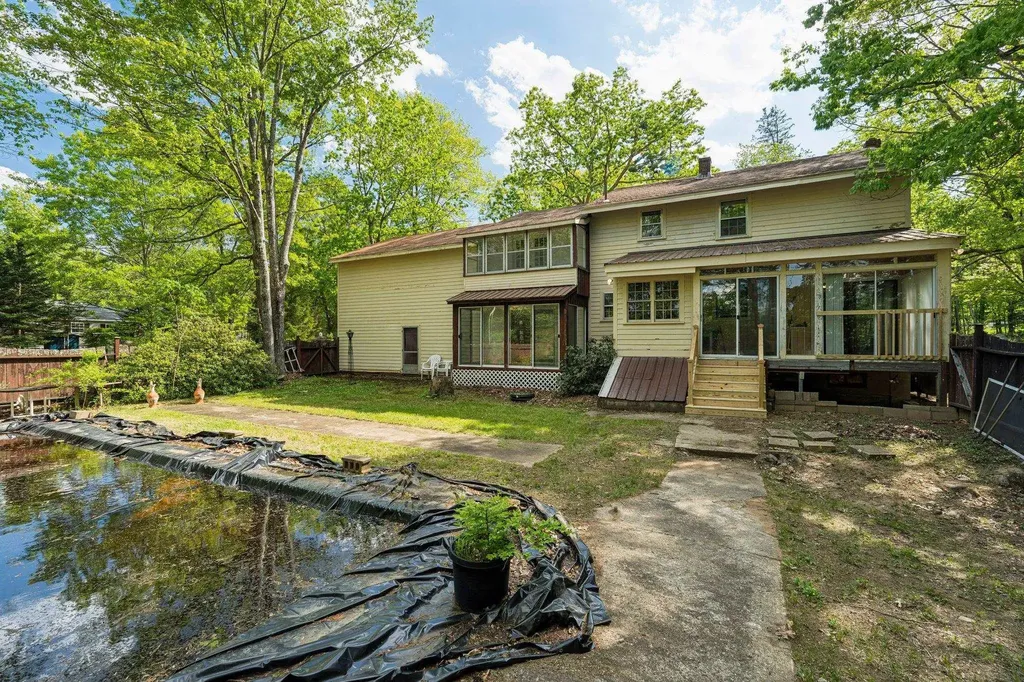 209 Mallego Road Barrington NH 03825