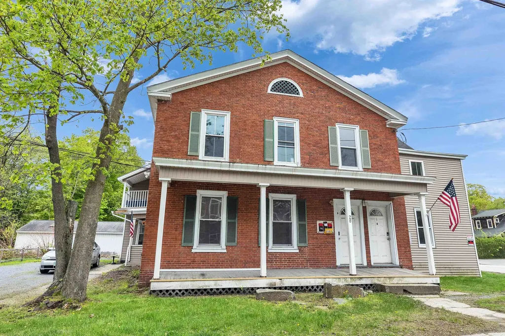 28 Summer Street Claremont NH 03743