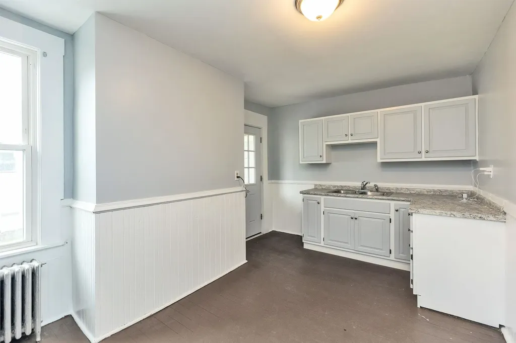 28 Summer Street Claremont NH 03743