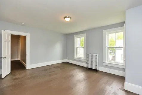 28 Summer Street Claremont NH 03743