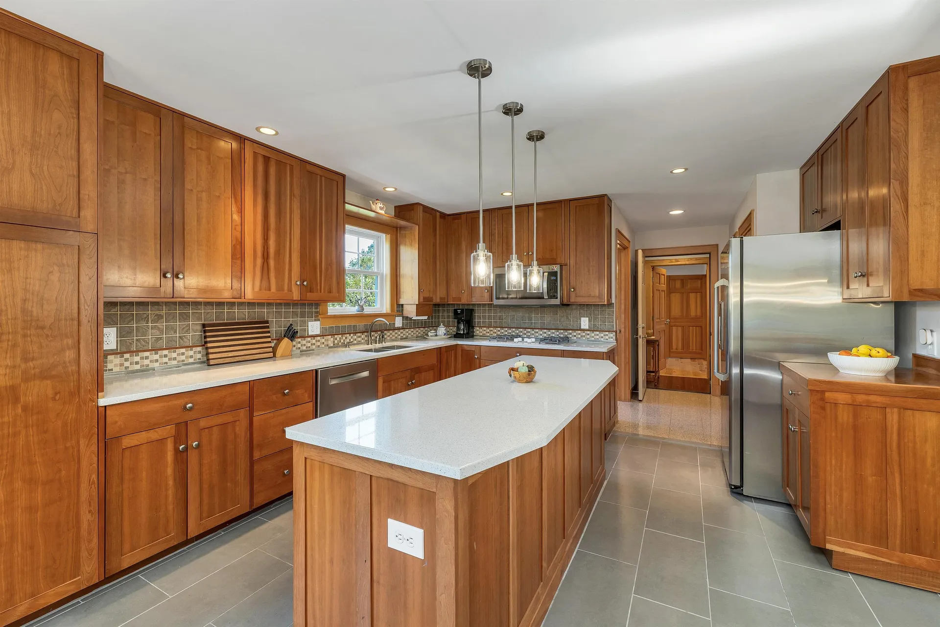 15 County Road Alton NH 03810